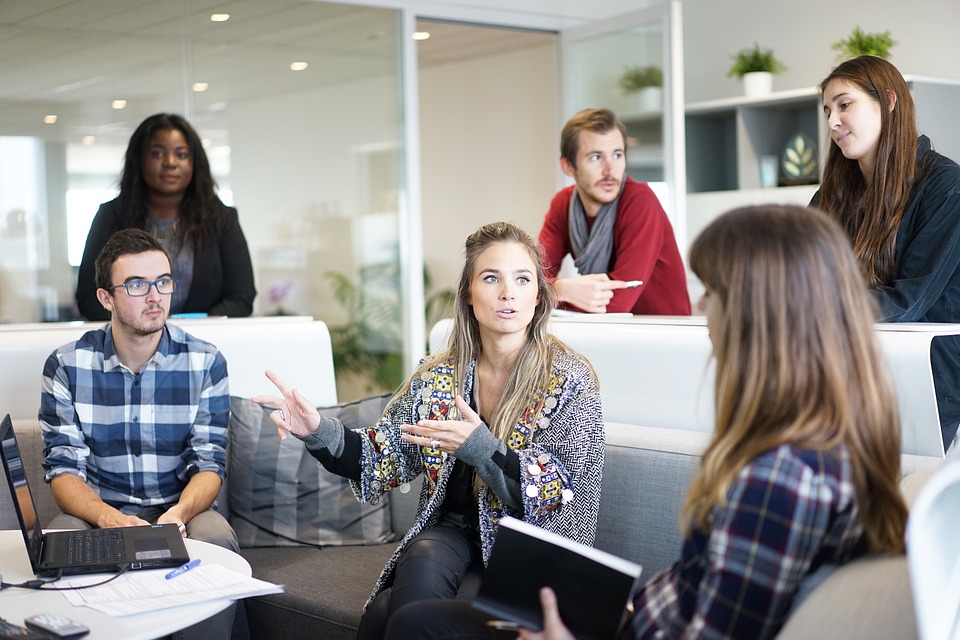 Responsabilità aziendale: come le grandi imprese possono aiutare a preservare il patrimonio culturale workplace 1245776 960 720 - Responsabilità aziendale: come le grandi imprese possono aiutare a preservare il patrimonio culturale